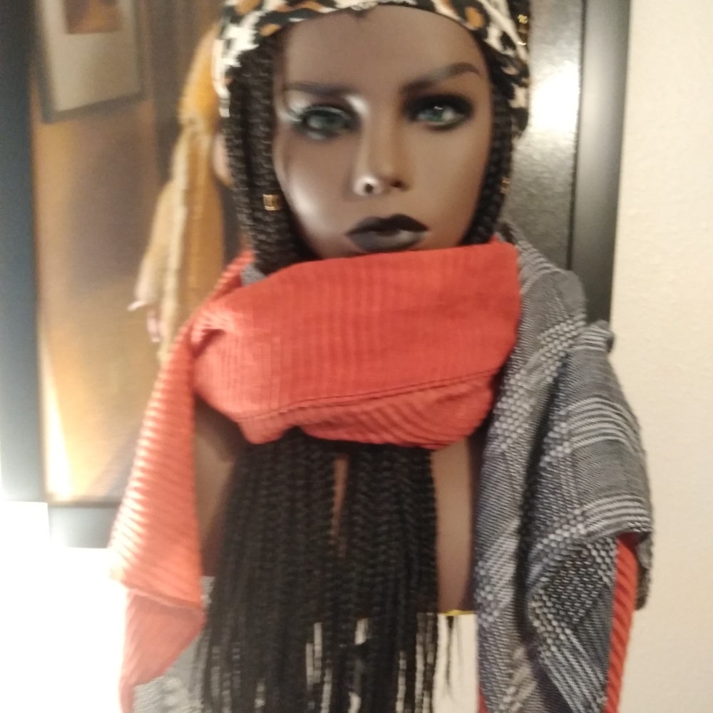 Please welcome my new model Fatima for sale is the scarf she winter time fine - Picture 10 of 14